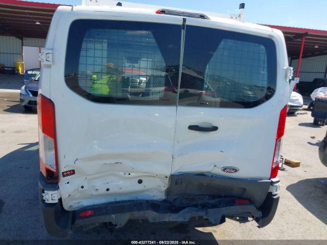 Ford Transit Image 10