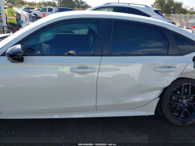 Honda Civic Sport Image 11