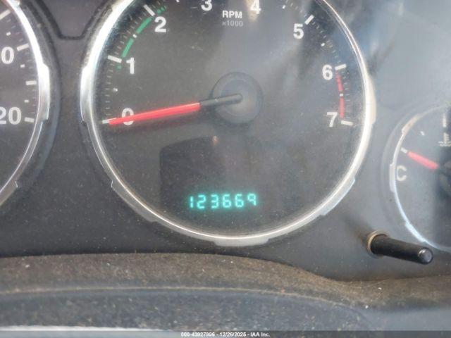 Jeep Liberty Limited Edition Image 3