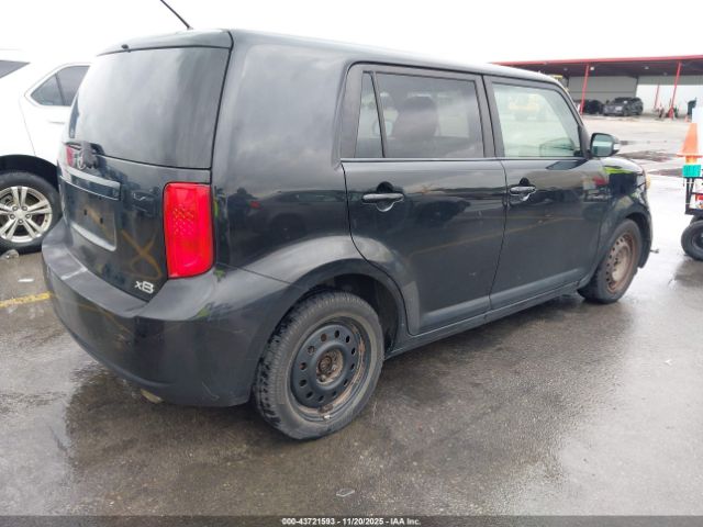 Scion xB Image 9