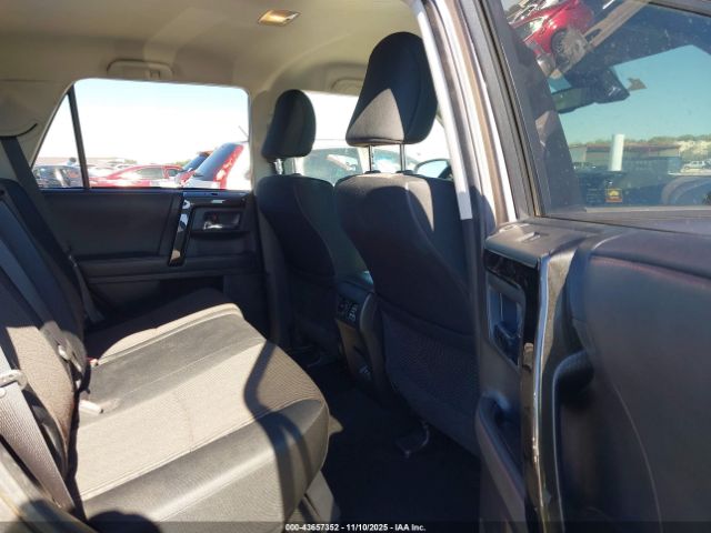 Toyota 4Runner Trd Off Road Image 8