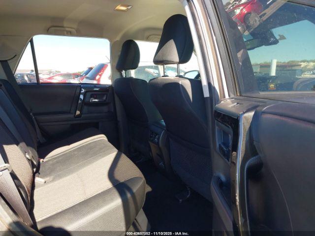 Toyota 4Runner Trd Off Road Image 8