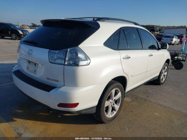 Lexus RX Image 3