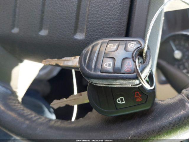 Ford F-350 Lariat Image 15