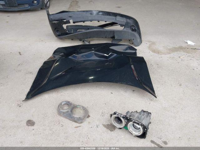 Dodge Challenger Sxt Image 8