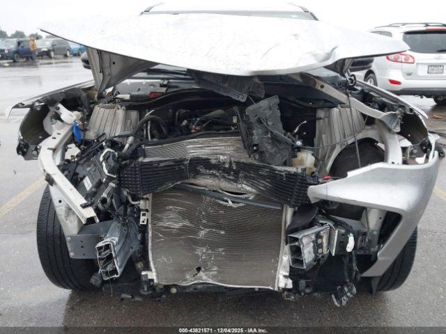 Ford Explorer Limited Image 9