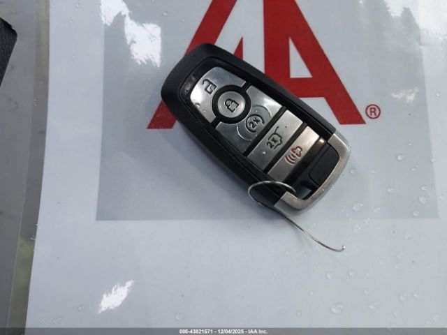 Ford Explorer Limited Image 11