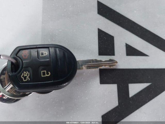 Ford Explorer Xlt Image 11