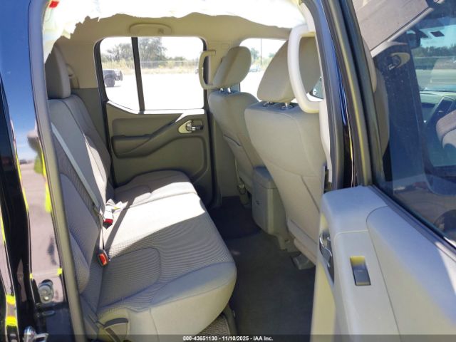 Nissan Frontier Sv 4x2 Image 9