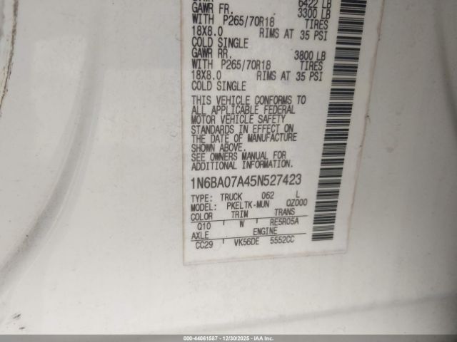 Nissan Titan Se Image 11