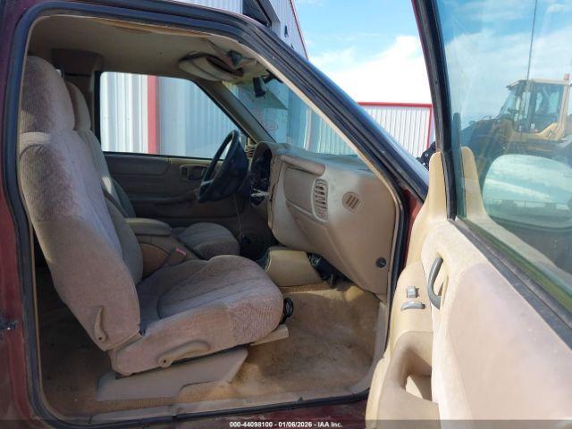 GMC Sonoma Sls Image 9