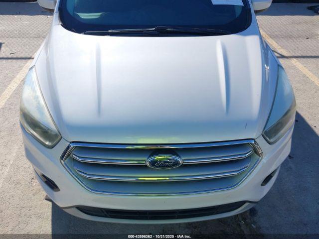 Ford Escape Se Image 8