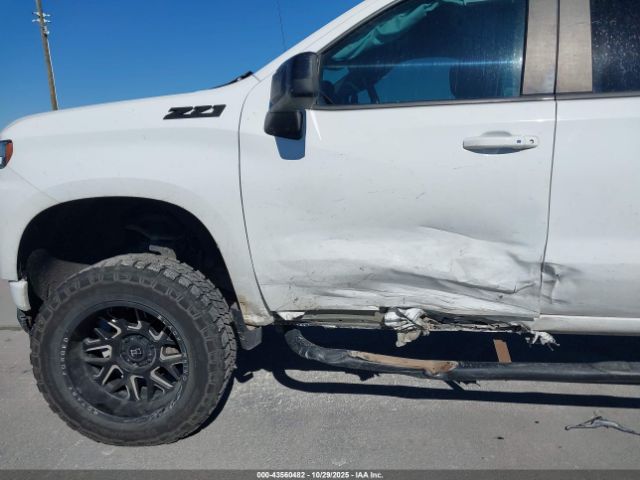 Chevrolet Silverado 1500 Rst Image 5