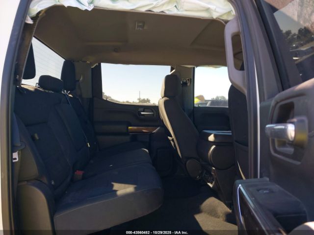 Chevrolet Silverado 1500 Rst Image 8