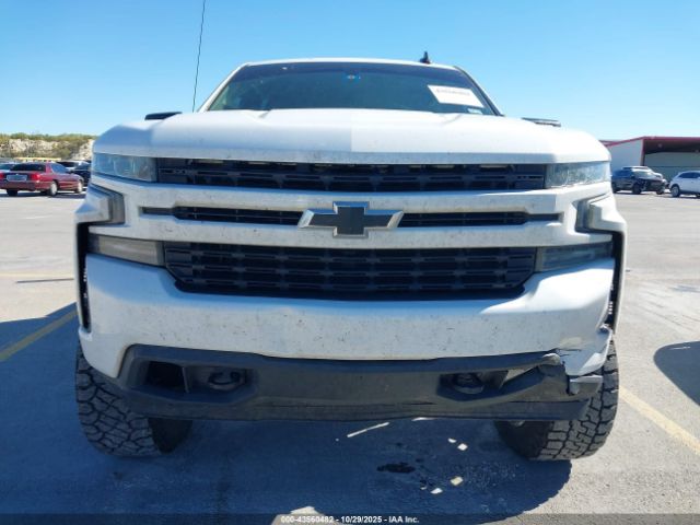 Chevrolet Silverado 1500 Rst Image 16