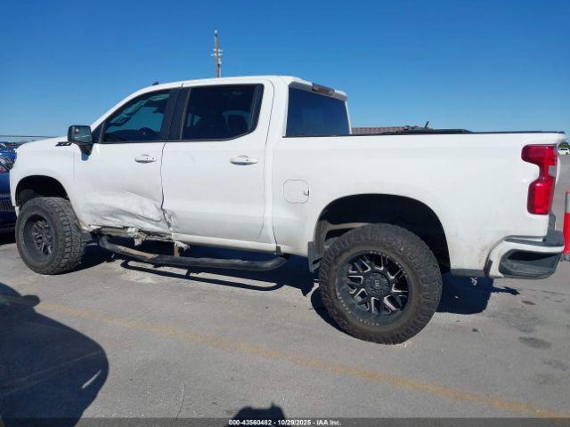 Chevrolet Silverado 1500 Rst Image 14