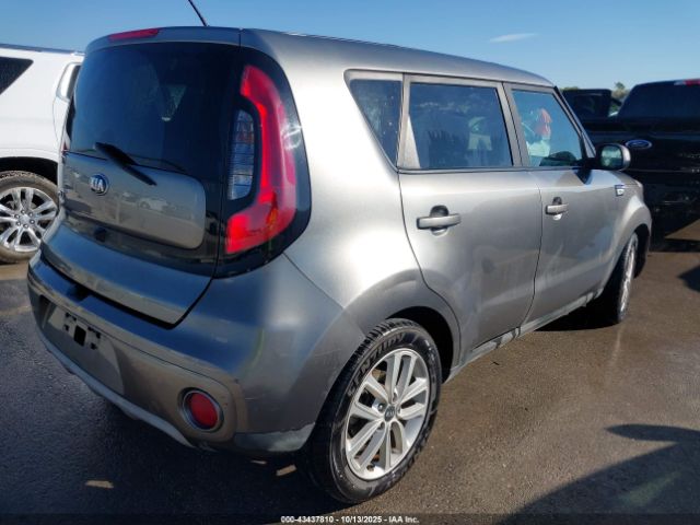 Kia Soul + Image 5