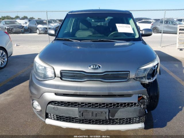 Kia Soul + Image 9