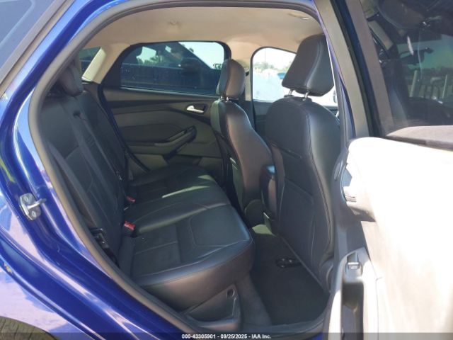 Ford Focus Titanium Image 14