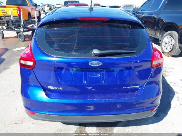 Ford Focus Titanium Image 11