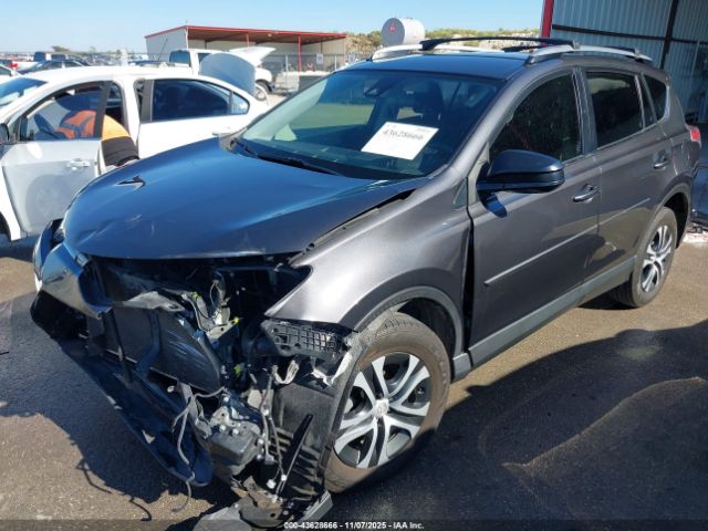 Toyota RAV4 Le Image 6