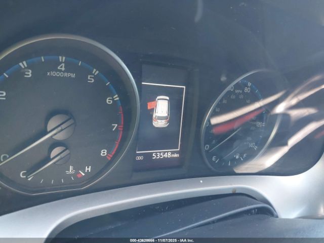 Toyota RAV4 Le Image 10