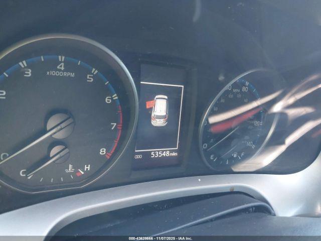 Toyota RAV4 Le Image 10