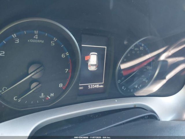 Toyota RAV4 Le Image 3