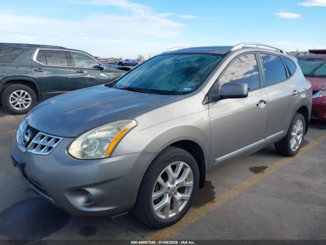 Nissan Rogue Sv Image 3