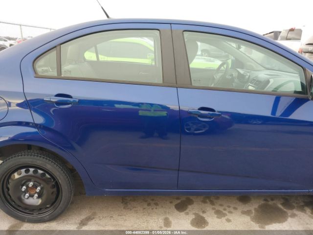 Chevrolet Sonic Ls Auto Image 6