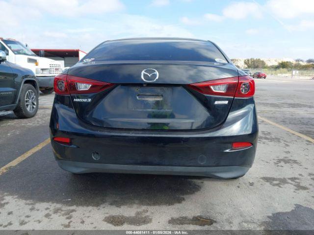 Mazda Mazda3 Touring Image 3