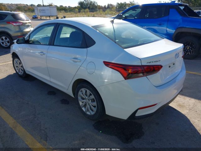 Hyundai ACCENT Se Image 4