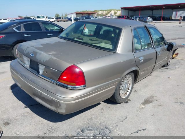 Ford Crown Victoria Standard Image 5