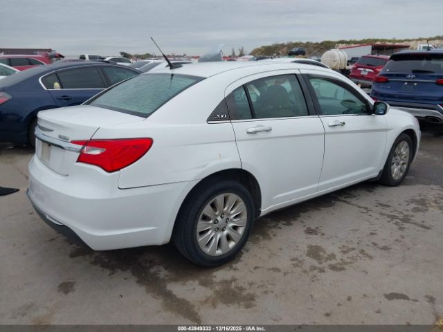 Chrysler 200 Lx Image 2