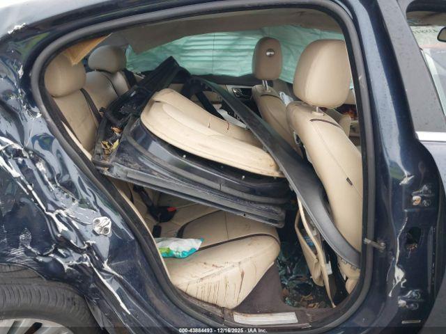 Jaguar XF Portfolio Image 5