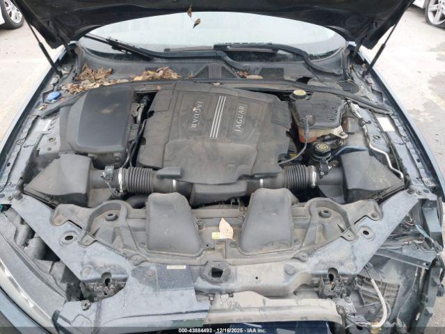 Jaguar XF Portfolio Image 6