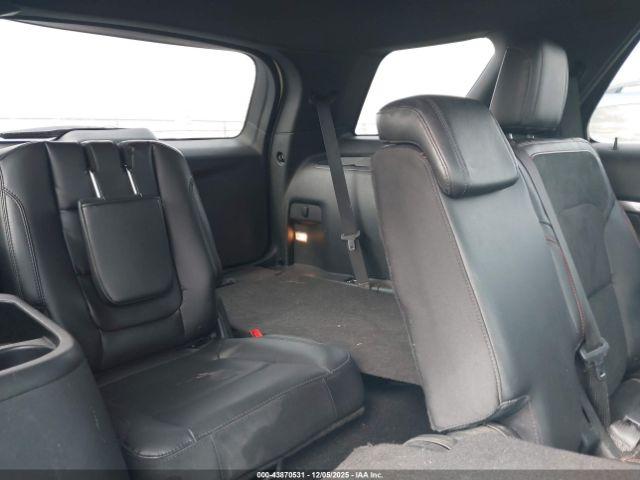 Ford Explorer Xlt Image 5