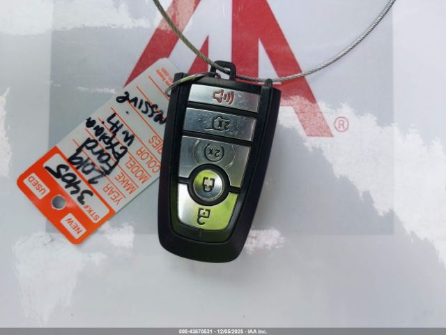 Ford Explorer Xlt Image 6