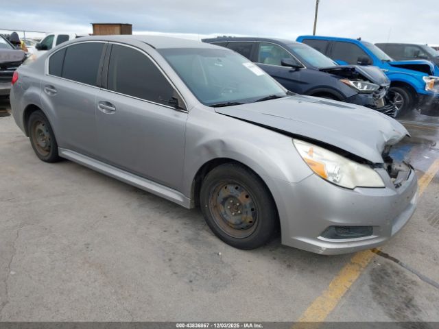 Subaru Legacy 2.5i Image 1