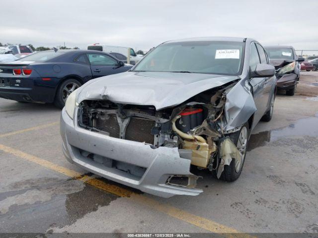 Subaru Legacy 2.5i Image 4