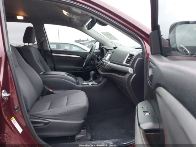 Toyota Highlander Le Image 11