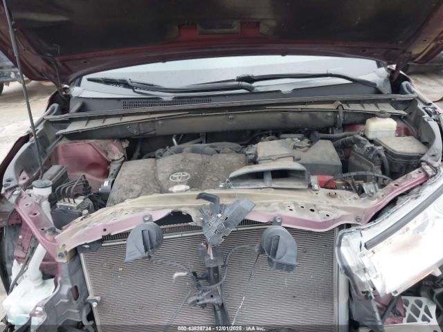 Toyota Highlander Le Image 3