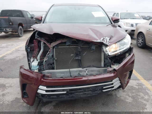 Toyota Highlander Le Image 16