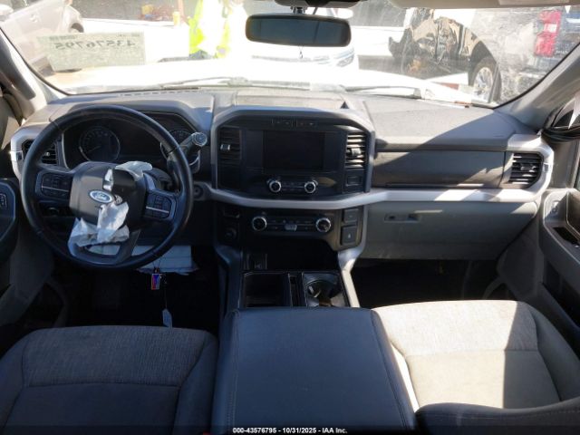 Ford F-150 Xlt Image 8