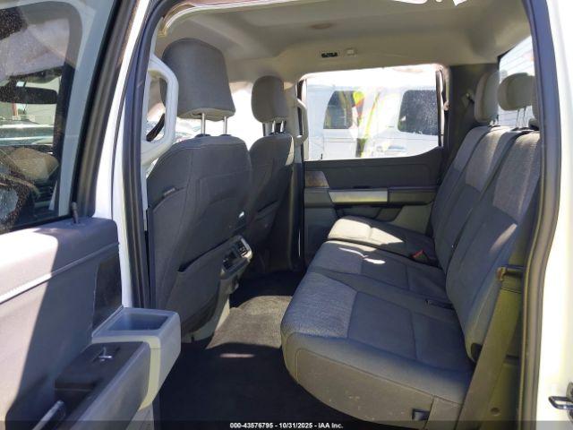 Ford F-150 Xlt Image 5