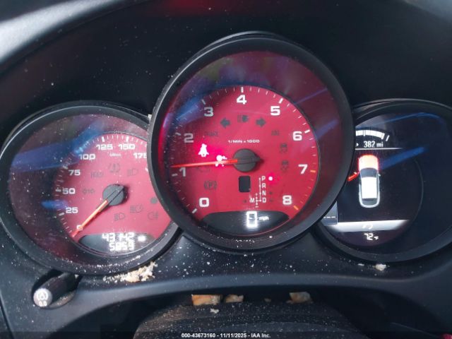 Porsche Macan S Image 8