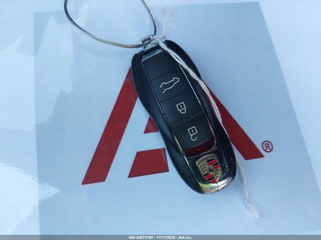 Porsche Macan S Image 9