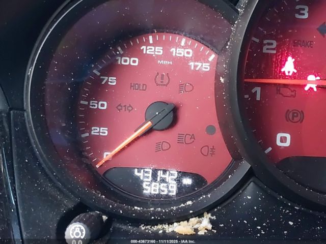 Porsche Macan S Image 12