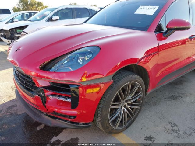 Porsche Macan S Image 16