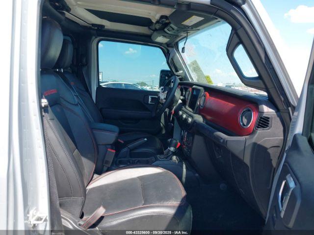 Jeep Wrangler 4-door Rubicon 4x4 Image 2